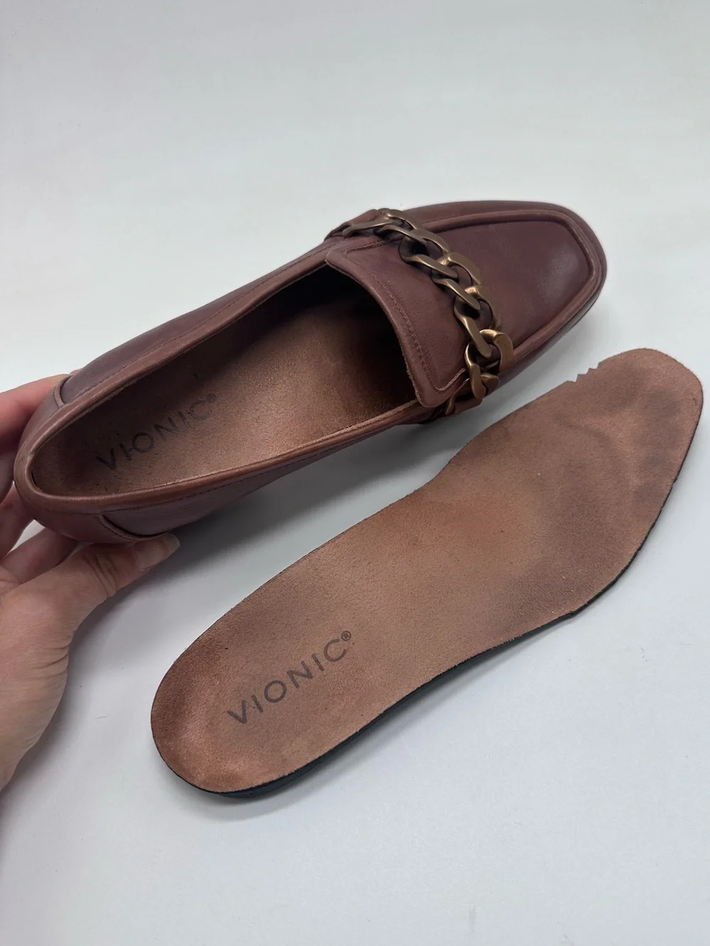 Vionic | Mizelle Chain Loafers in Brown Leather